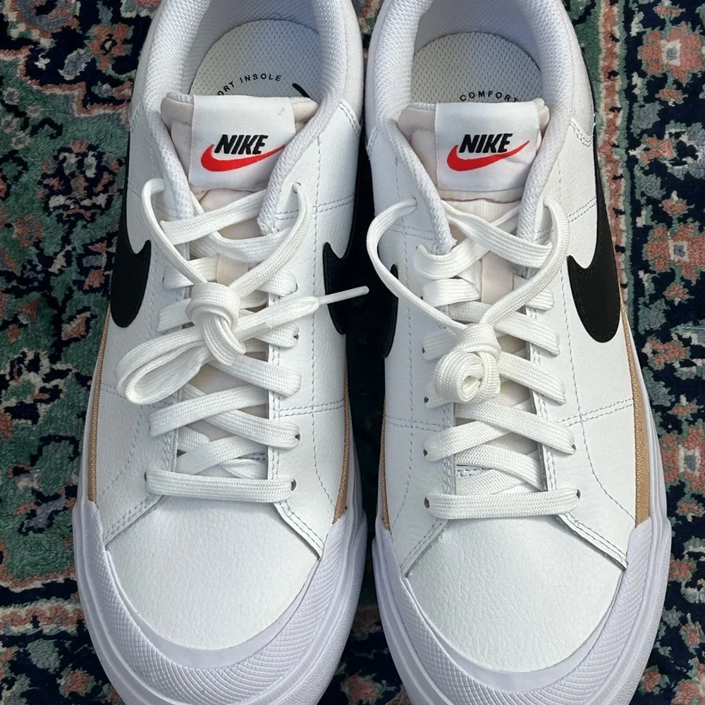 Nike White and Black Lift Sneakers with Tan Accents Women’s 8.5 M Never Worn - Picture 2 of 8
